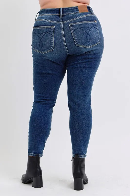 Judy Blue Full Size Run Mid-Rise Waist Skinny Women Jeans with Thermal Lining
