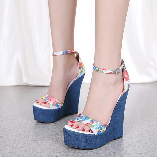 Wedge printed sandals by GJG Denim