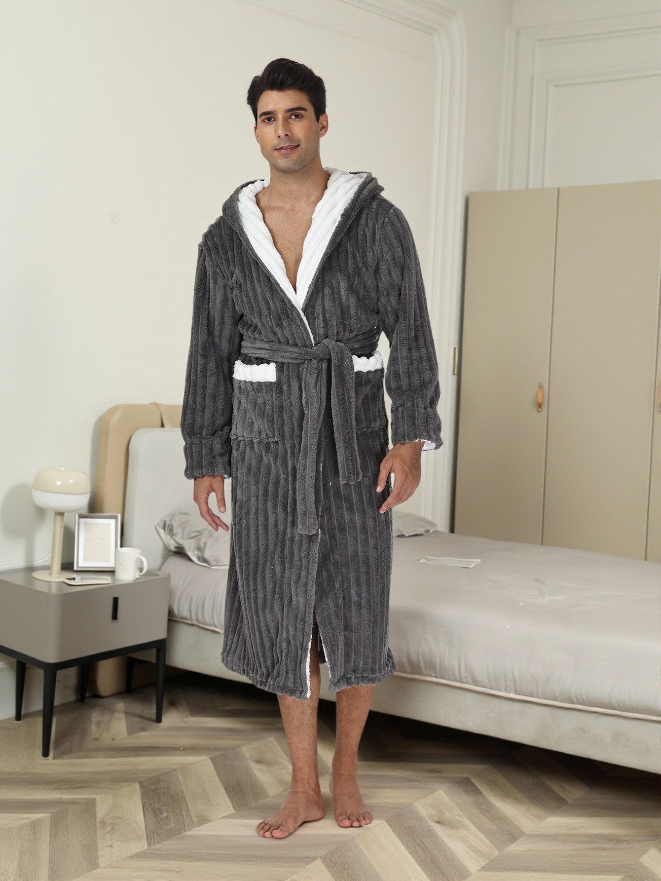 Men's Thick Flannel Long Hooded Bathrobe