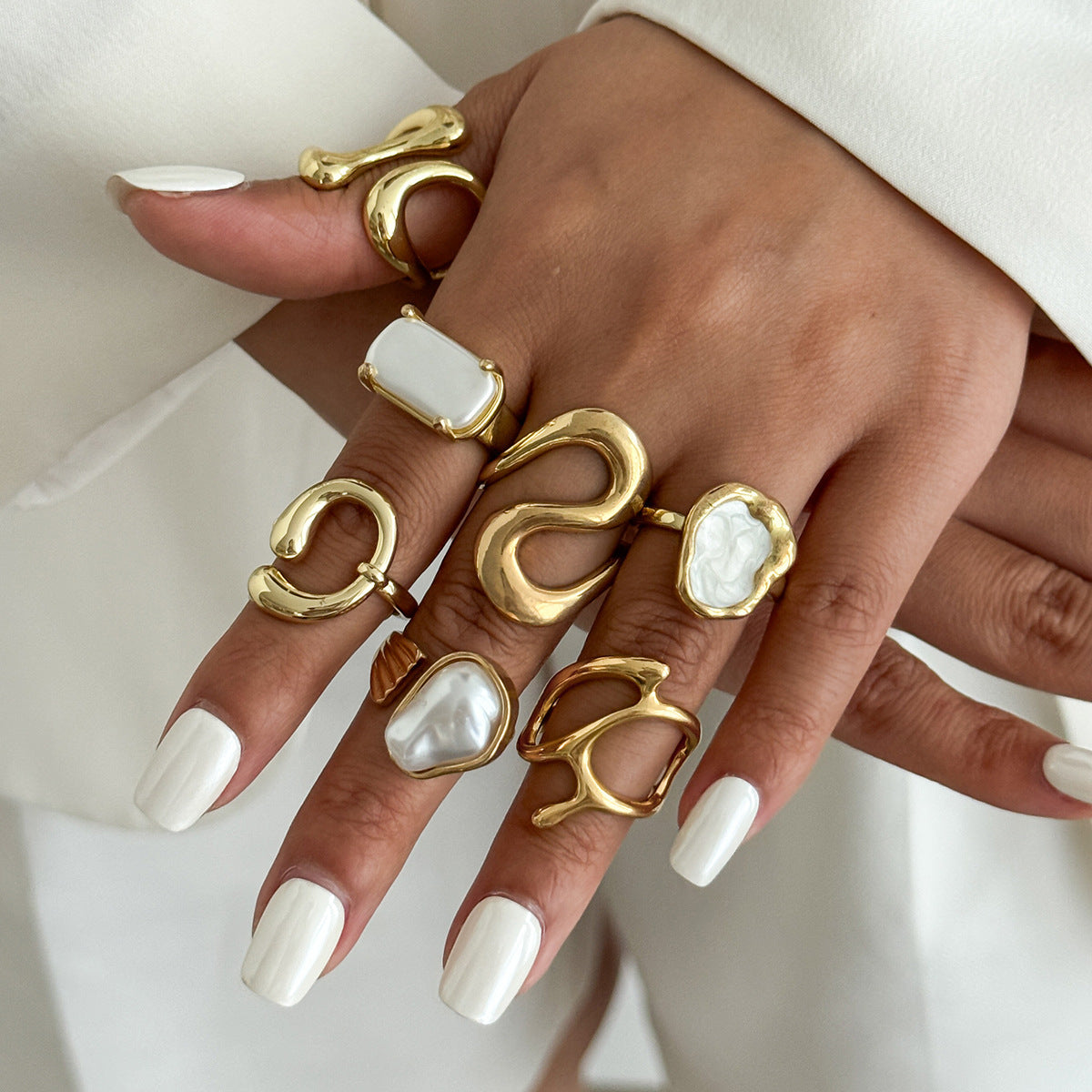 Open-end Pearl Ring Set Geometric Ring