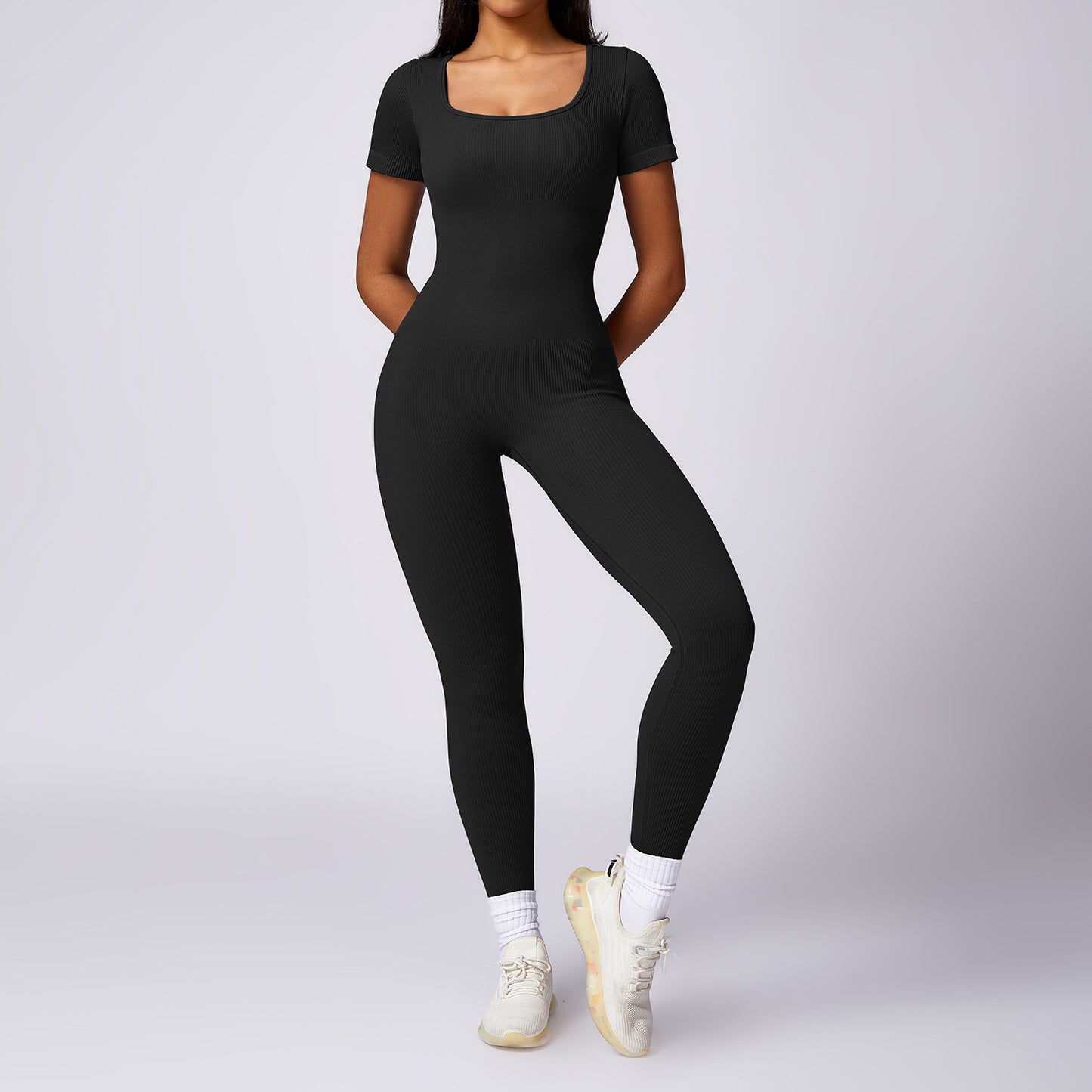Seamless One-piece Short-sleeved Jumpsuit