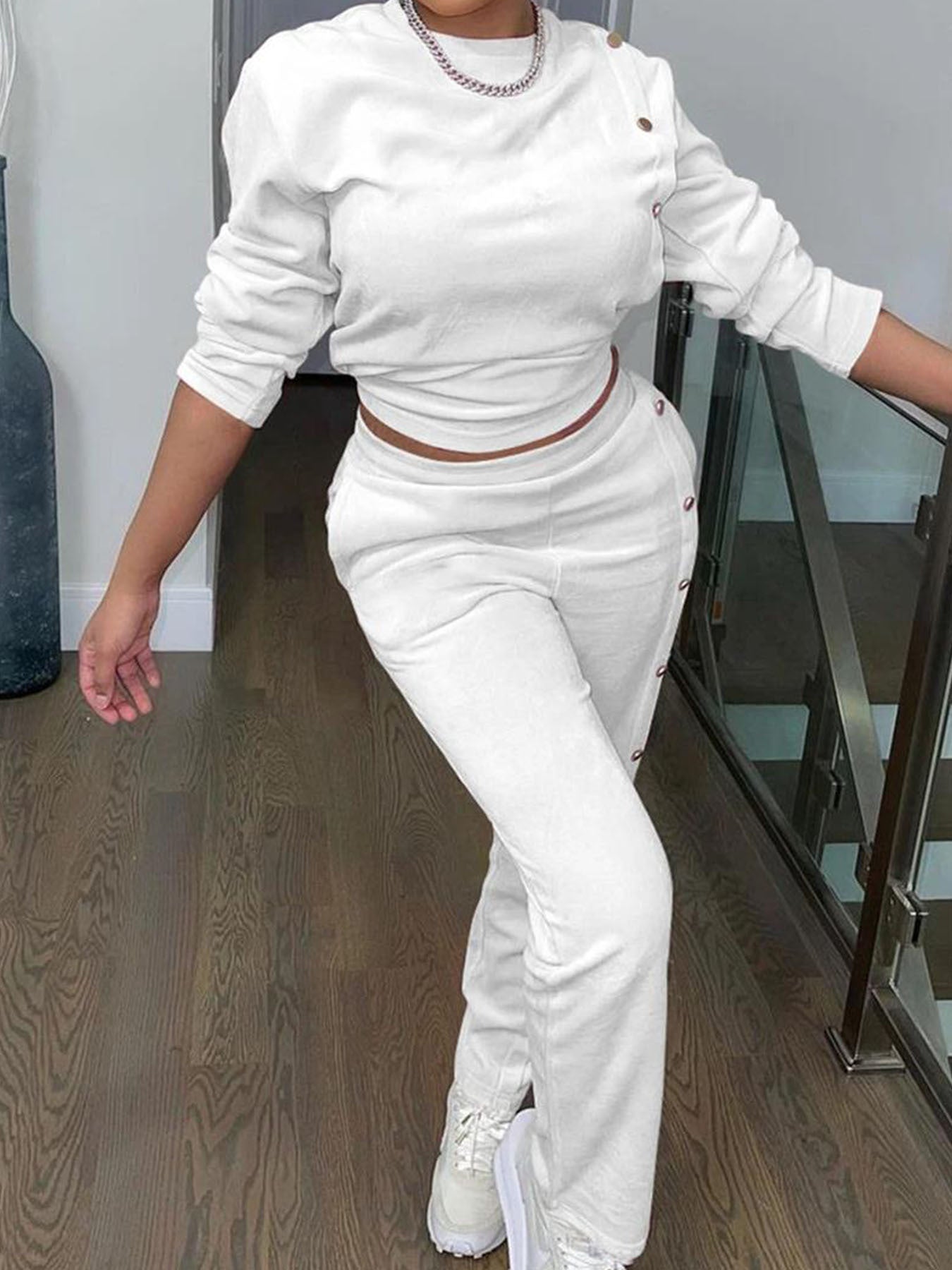 Stylish Casual Sweatshirt Set With Side Button Detailing