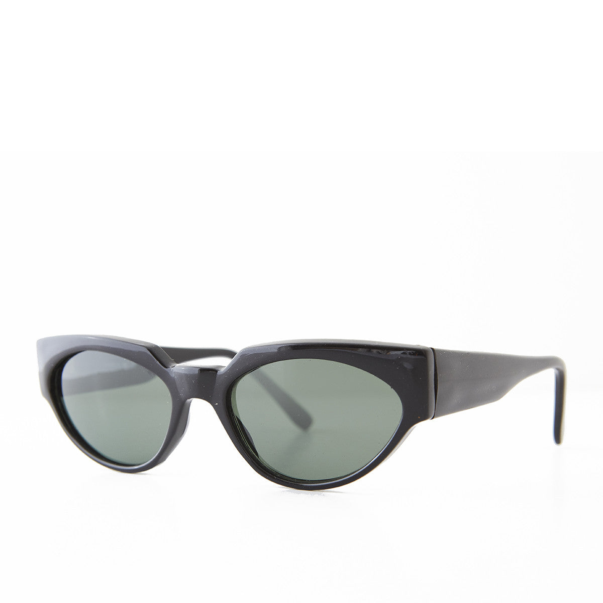 Women's Bold Angular Cat Eye Vintage Sunglass - Ellie