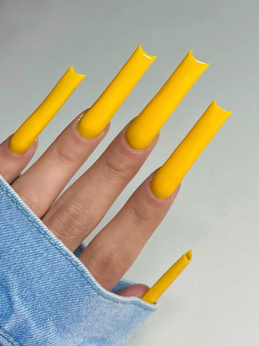 Bee-you-tiful by 2Cute Nails