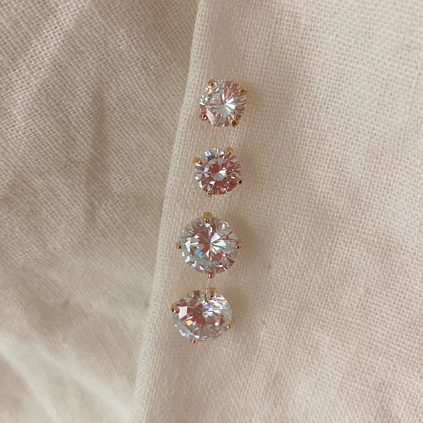 Round Cz Studs