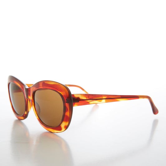 Large Cat Eye Women's Sunglass - Isla by Sunglass Museum