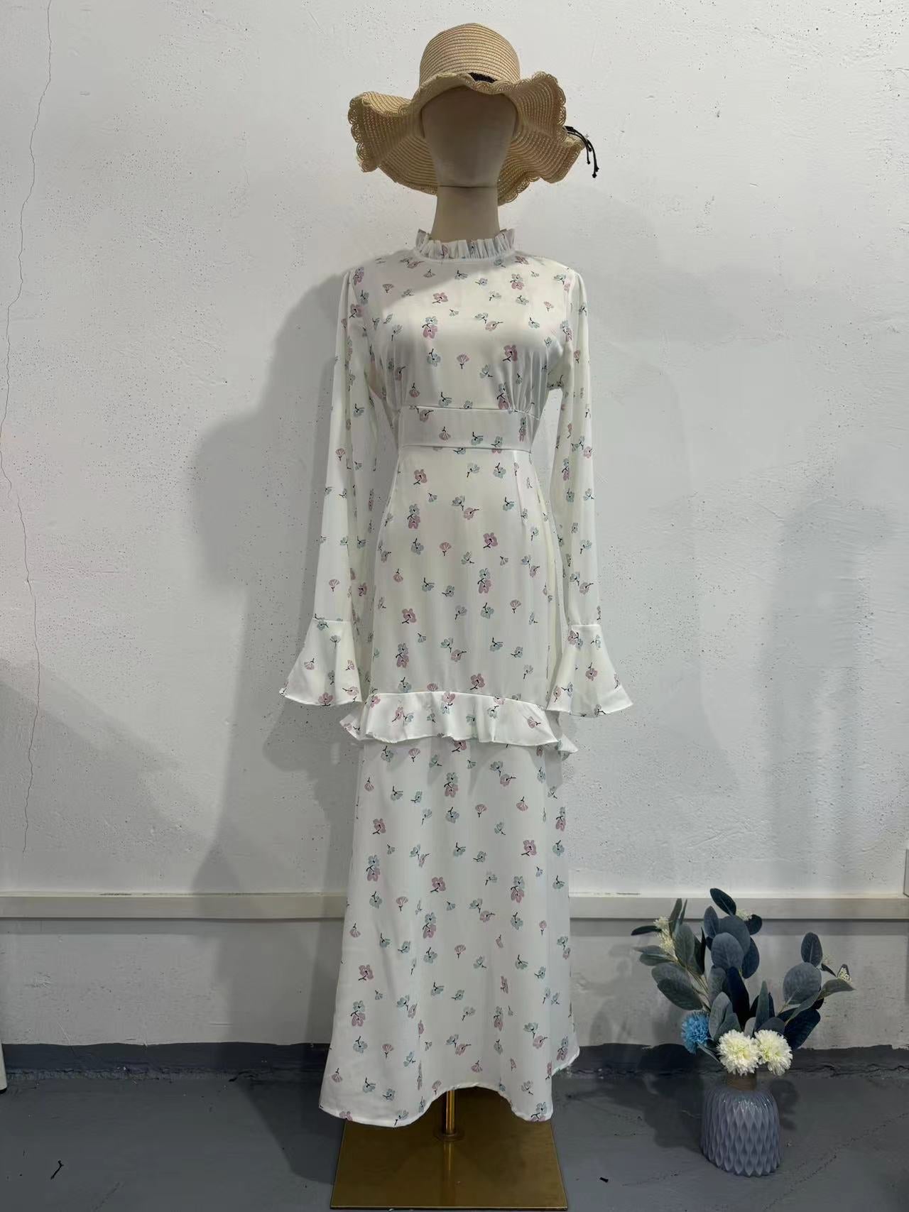 Gentle Floral Flounce Long Dress