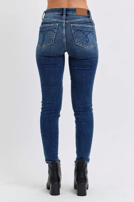 Judy Blue Full Size Run Mid-Rise Waist Skinny Women Jeans with Thermal Lining by Zara-Craft