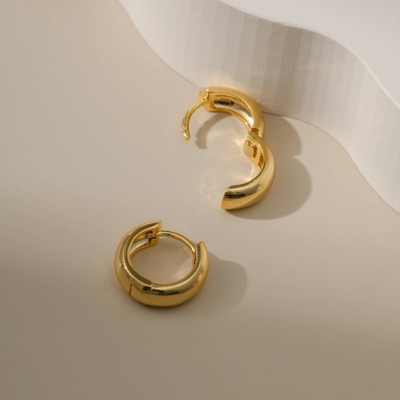 Women's Versatile And Simple Plain Hoop Earrings