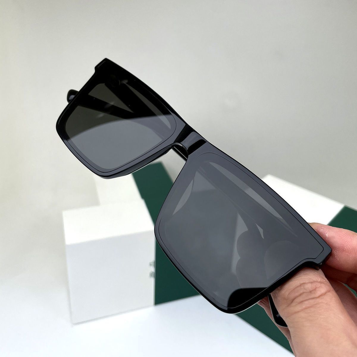 High-grade Sun Protection And UV Protection Sunglasses For Men