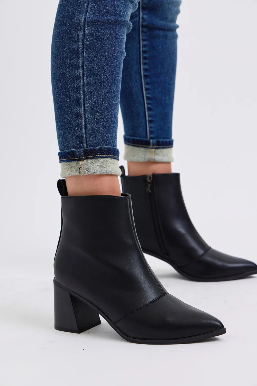 Judy Blue Full Size Run Mid-Rise Waist Skinny Women Jeans with Thermal Lining