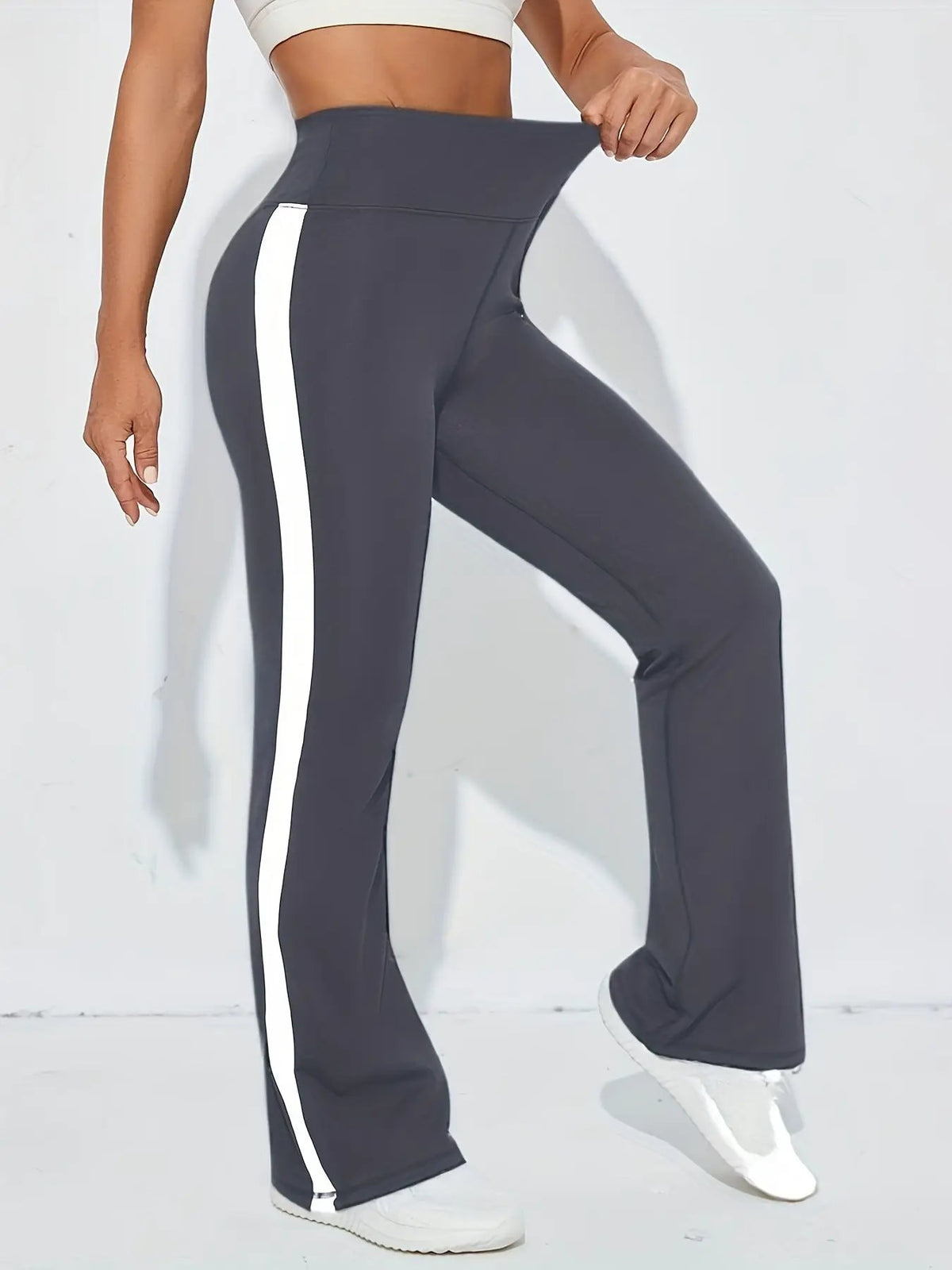 Yoga Flared Pants High-waisted Hip-lifting Workout Leggings by GJG Denim