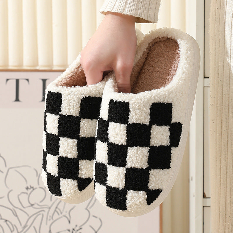 Men's Checkerboard Print Slippers