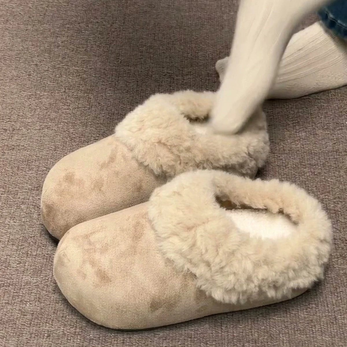 Womens Retro Thick-Soled Fleece-Lined Slippers by GJG Denim