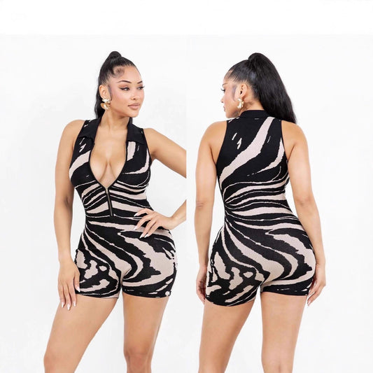 Fashionable Striped Romper With A Half-zip Front And Collar