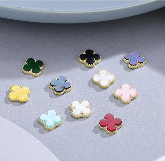 🍀 Clover Luxe Nail Charms