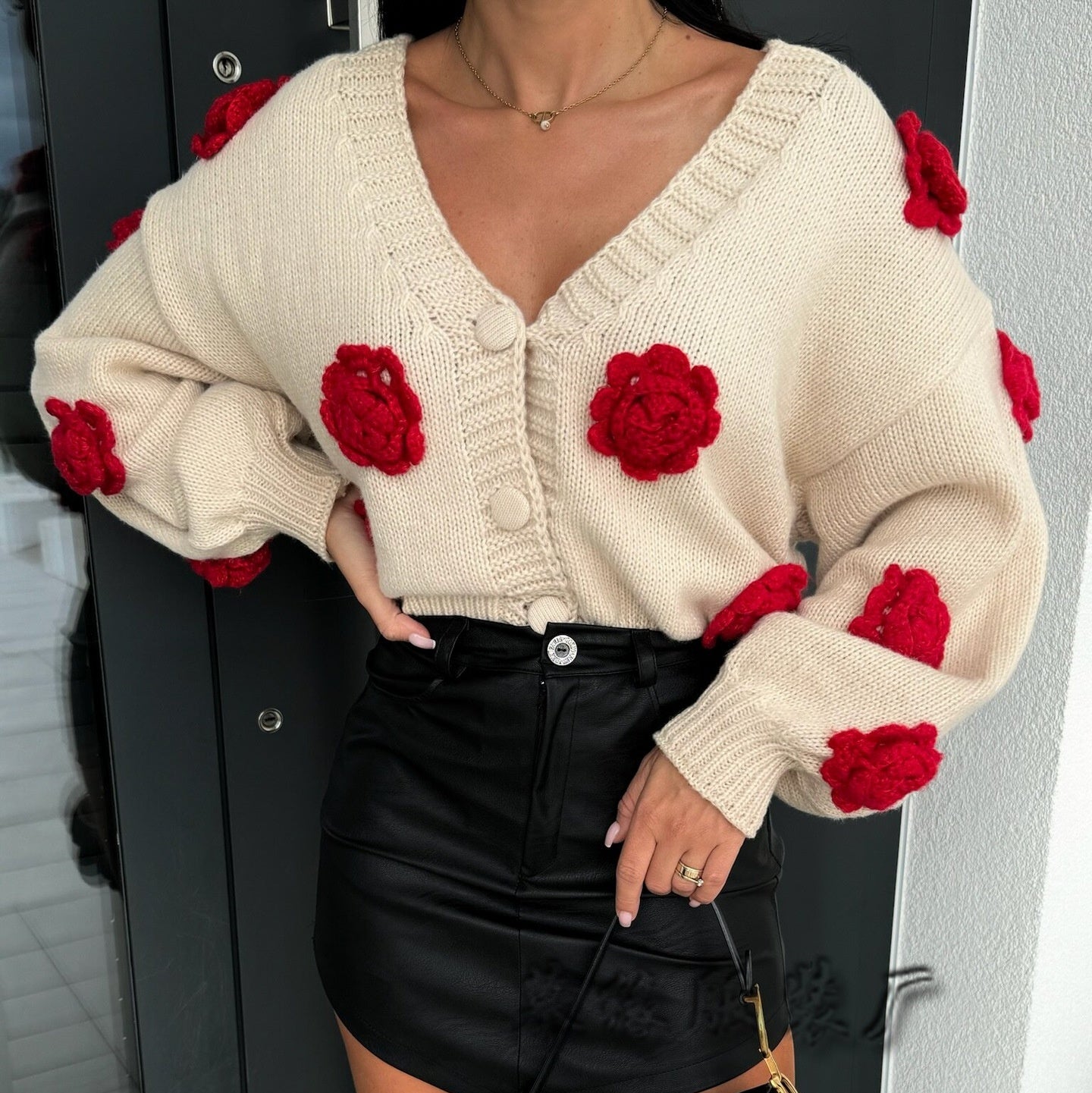 Three-dimensional Women's Flower Shape Loose V-neck Buttons Sweater