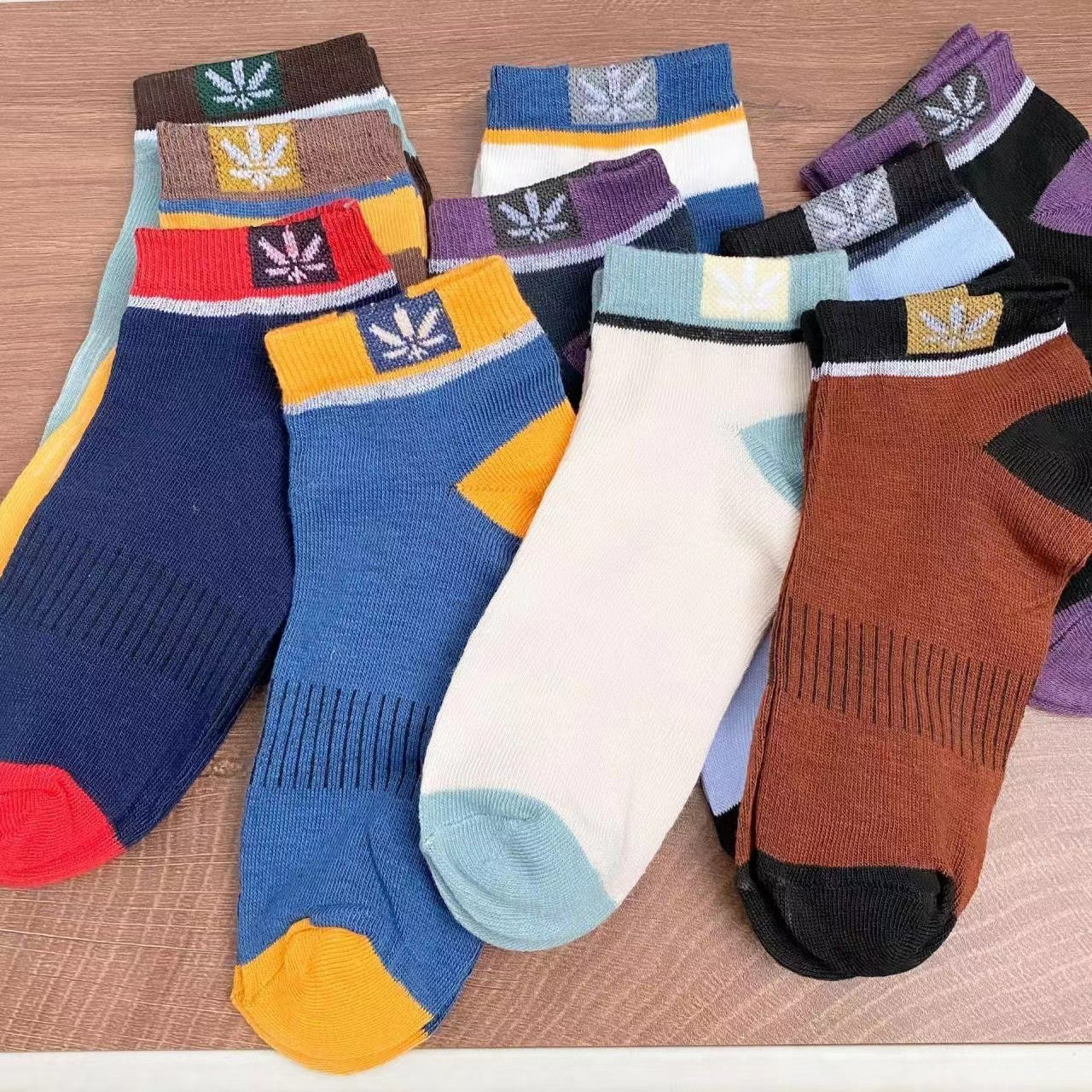 Short Color Matching Ankle Athletic Socks For Men (pack of 10)