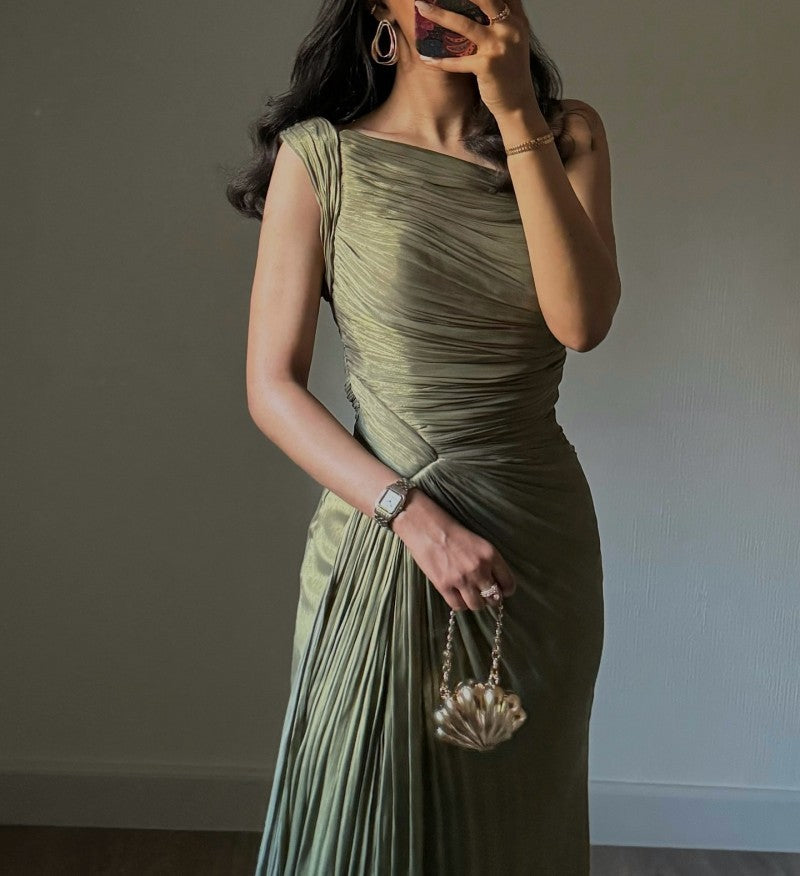 Pleated Ribbon Shiny Evening Dress