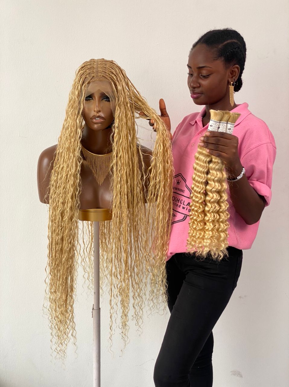 Bohemian Knotless -TARA BLONDE (100% Human hair curls)